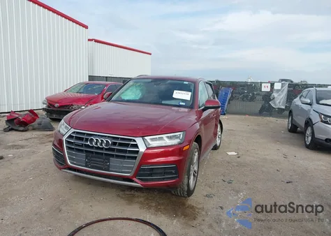 2018 Audi Q5 2.0T Premium/2.0T Tech Premium z USA, uszkodzony, nr VIN WA1BNAFY9J2235896